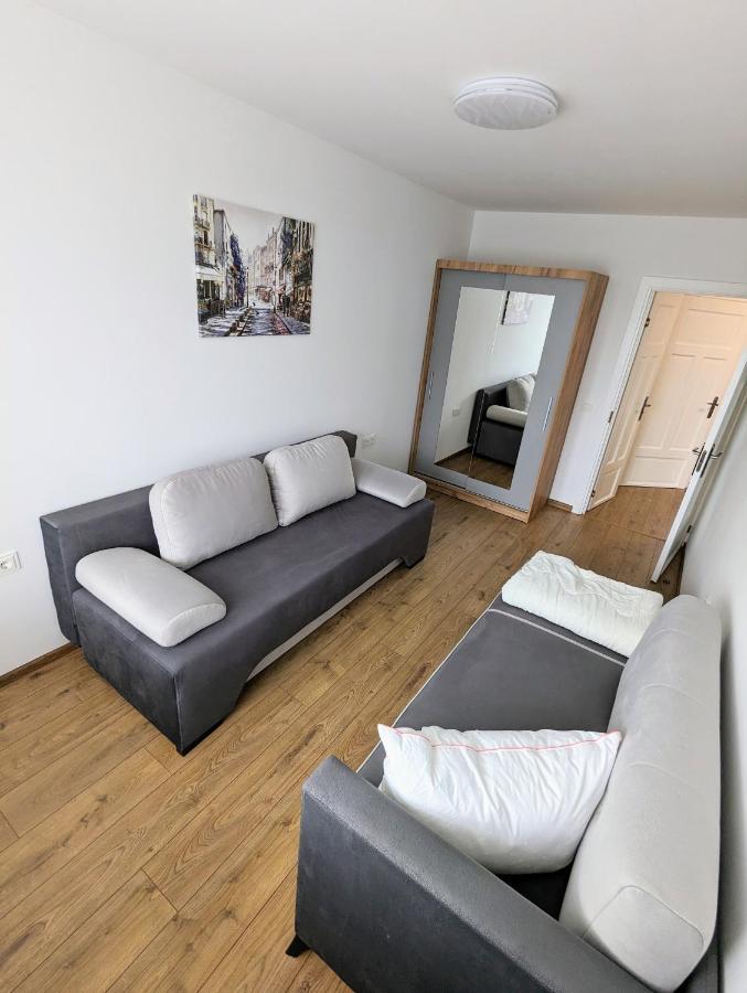Lovely 2-Bedroom Flat In The Heart Of Druskininkai Bagian luar foto