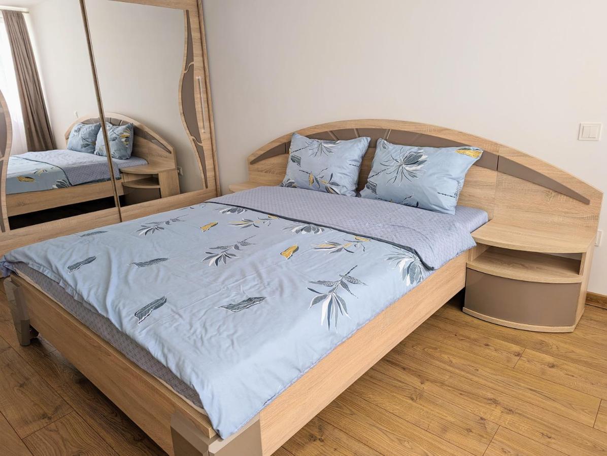 Lovely 2-Bedroom Flat In The Heart Of Druskininkai Bagian luar foto