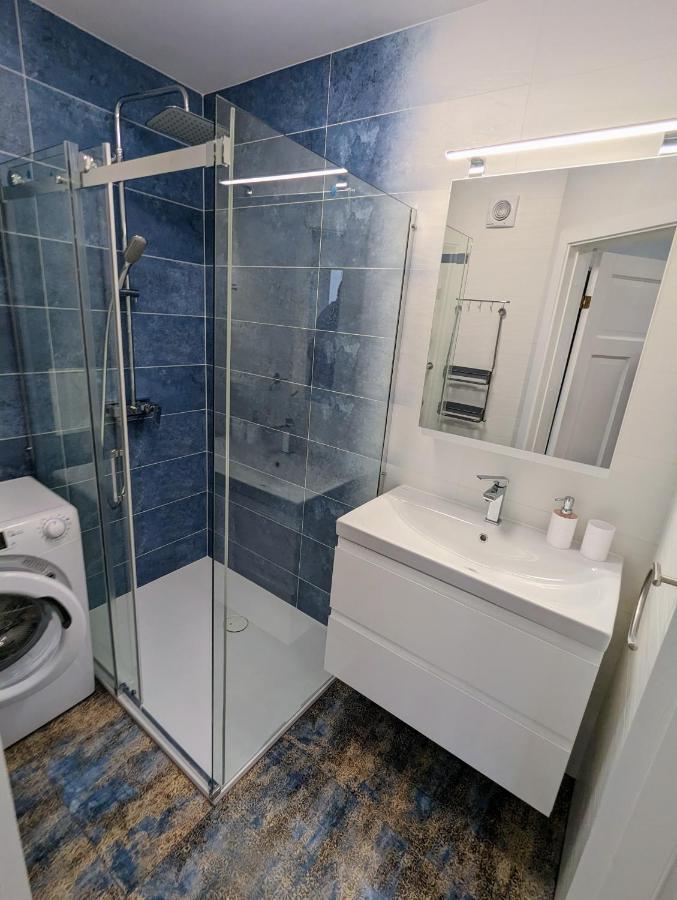 Lovely 2-Bedroom Flat In The Heart Of Druskininkai Bagian luar foto